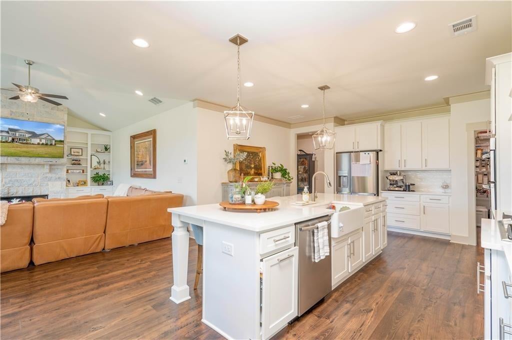 5430 Crow Drive
