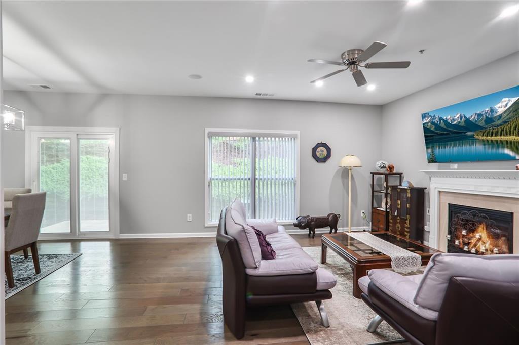 1067 Brownstone Drive 23