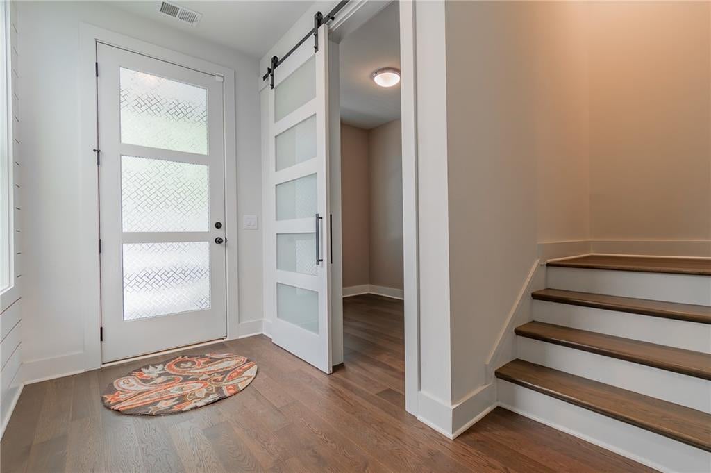 1350 May Avenue SE 5
