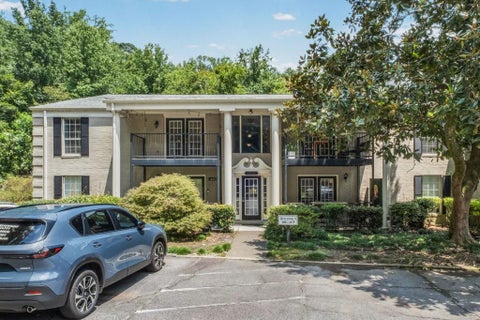 Condo For Sale - 3613 Essex Avenue #60<br/> Atlanta, GA 30339