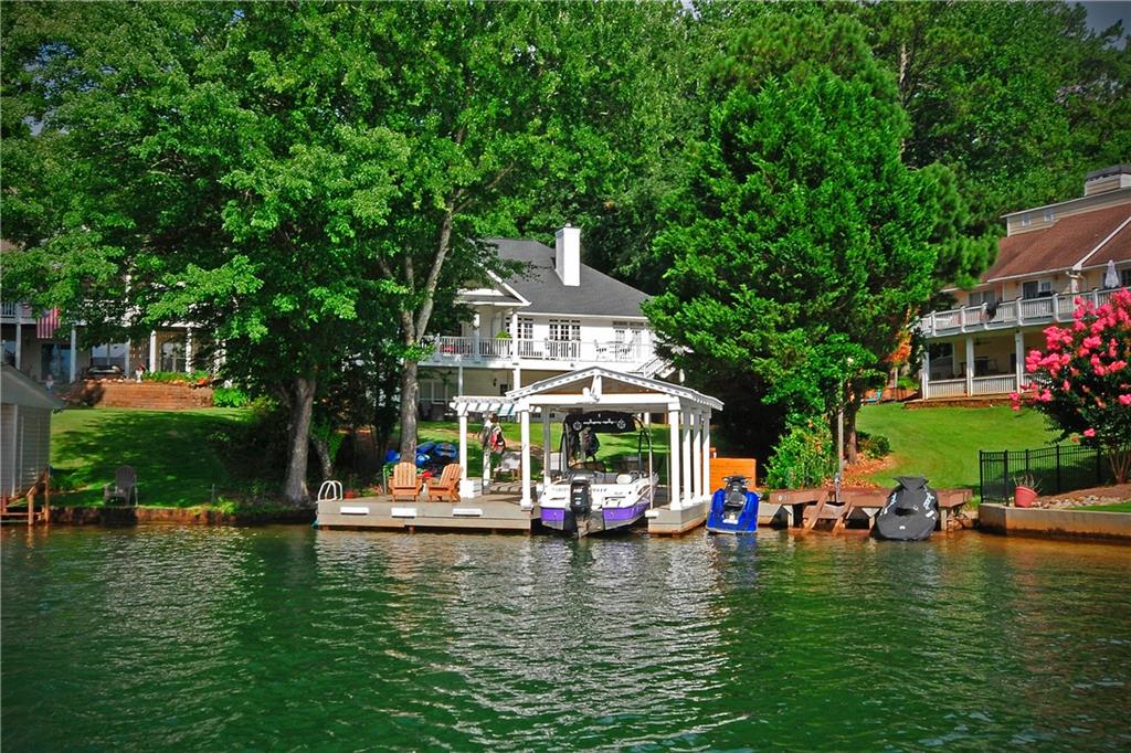 10121 Lakeview Parkway