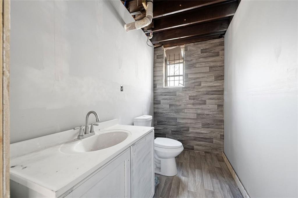 3042 Peek Road, Atlanta, Georgia image 25