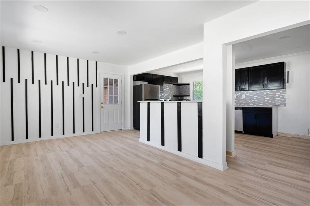 3042 Peek Road, Atlanta, Georgia image 11