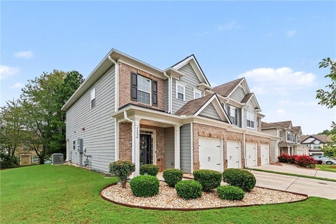 Townhouse For Sale - 7206 Brigidoon Rose<br/> Douglasville, GA 30134