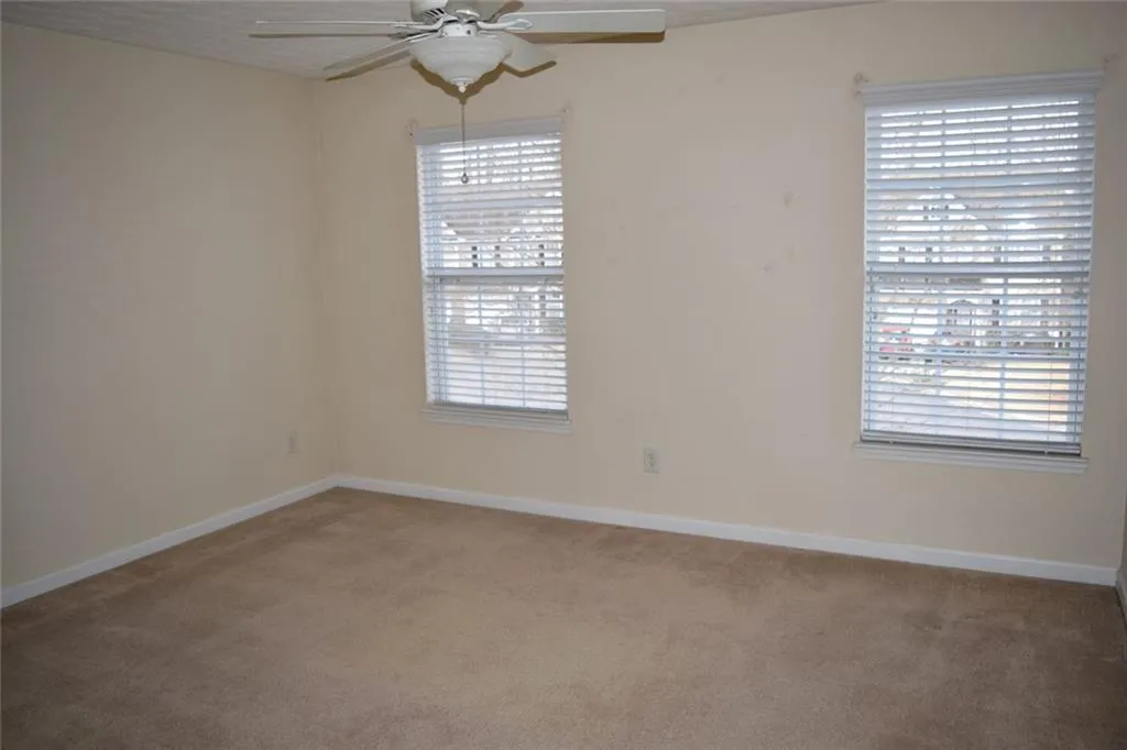 Cumming, Georgia 30040, United States, 3 Bedrooms Bedrooms, ,3 BathroomsBathrooms,Residential,Active,242735