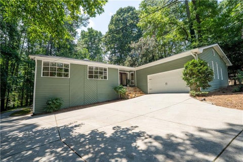 Homes For Sale - 3882 Centre Court<br/> Gwinnett County, Peachtree Corners, GA 30092