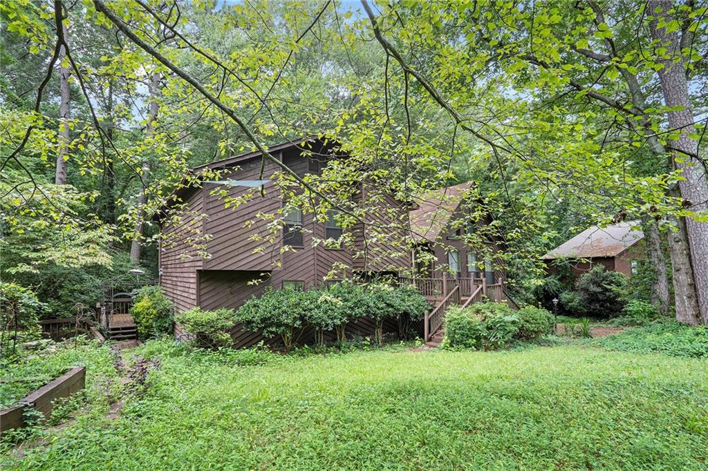 1723 Hickory Grove Trail NW