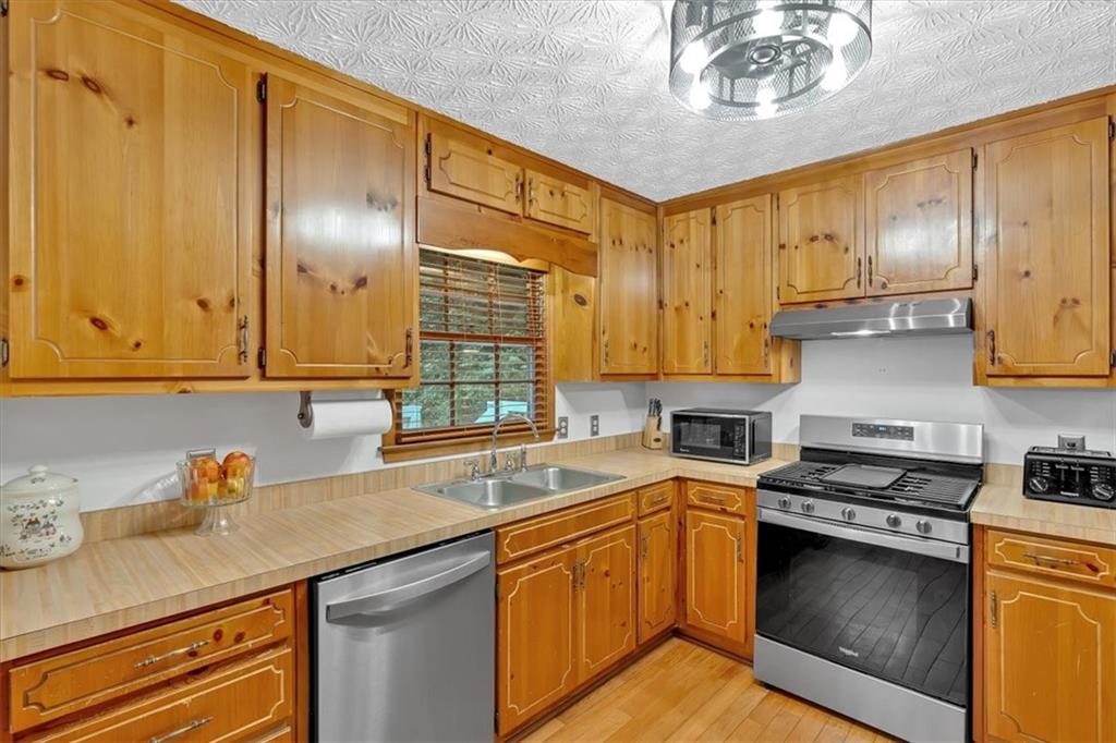40 Picketts Forge Drive, Acworth, Georgia image 8