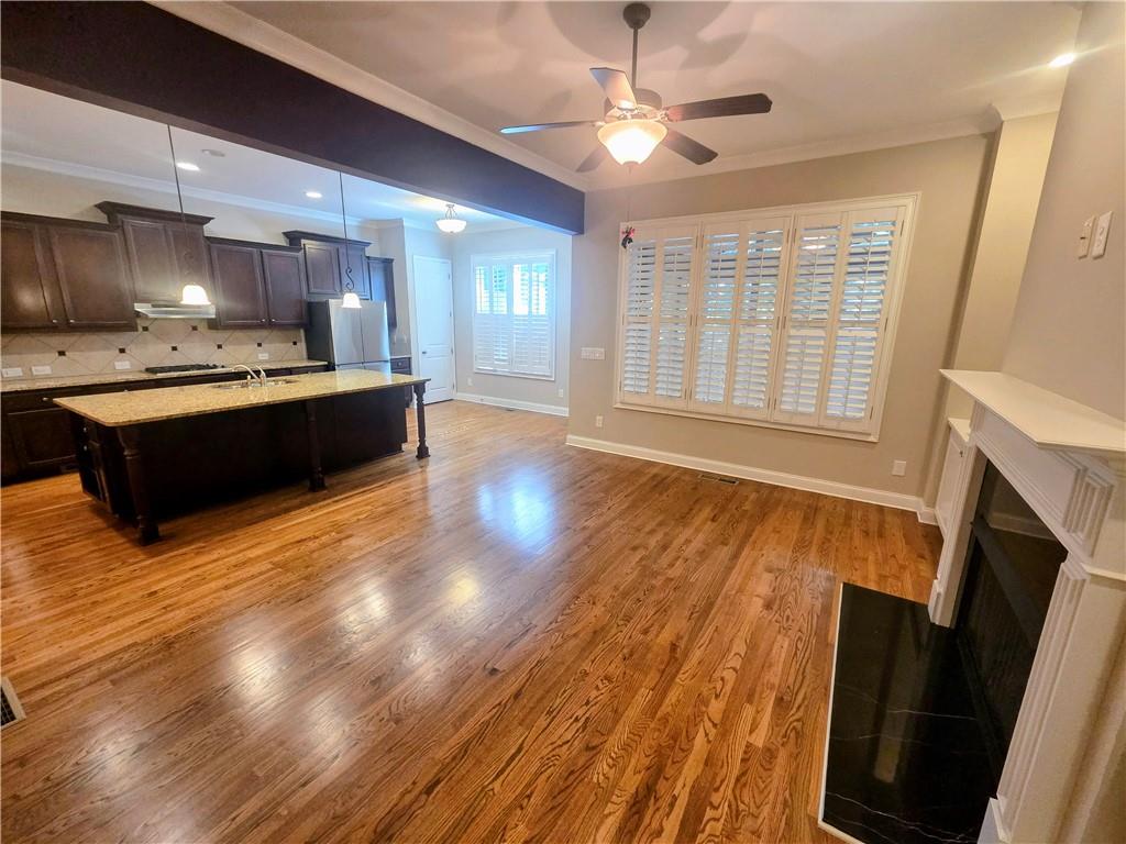 5003 Waters Edge Trail