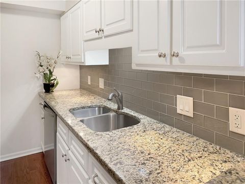 Condo For Sale - 475 Mount Vernon Highway #C130<br/> Atlanta, GA 30328