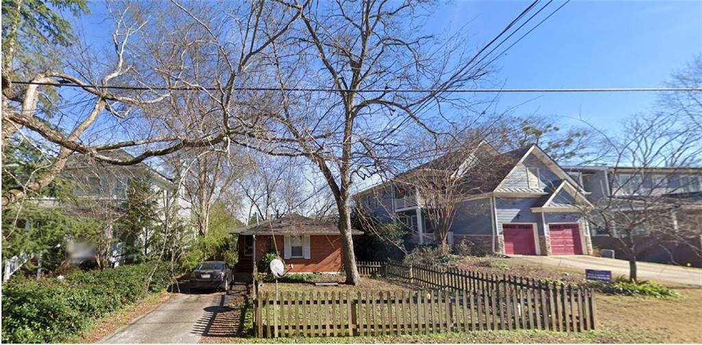 717 SYCAMORE Drive