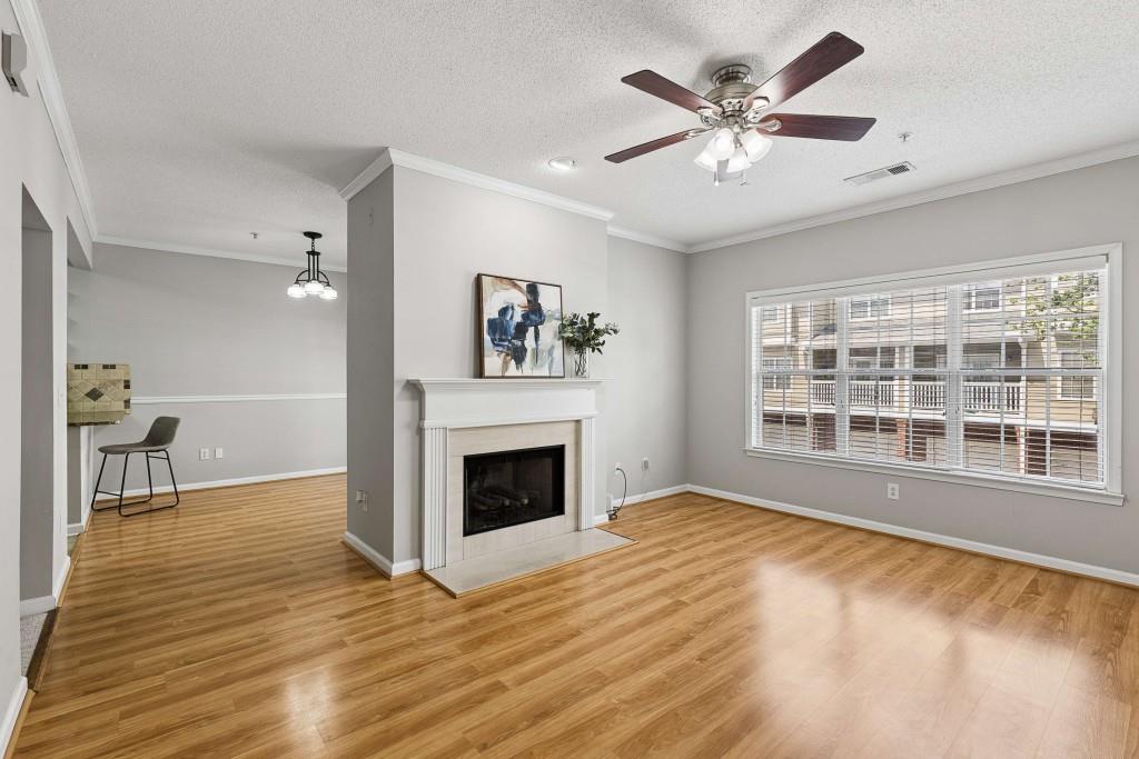 1112 Woodland Lane
