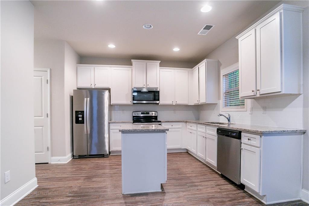 329 Dublin Way, Dallas, Georgia image 9