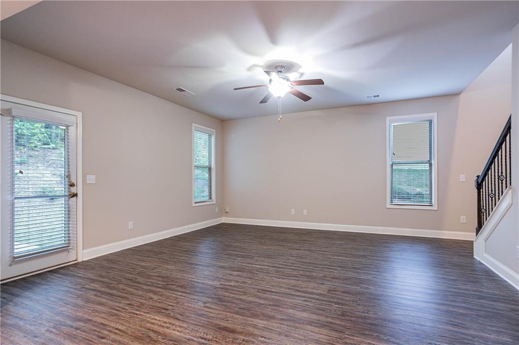 329 Dublin Way, Dallas, Georgia image 4