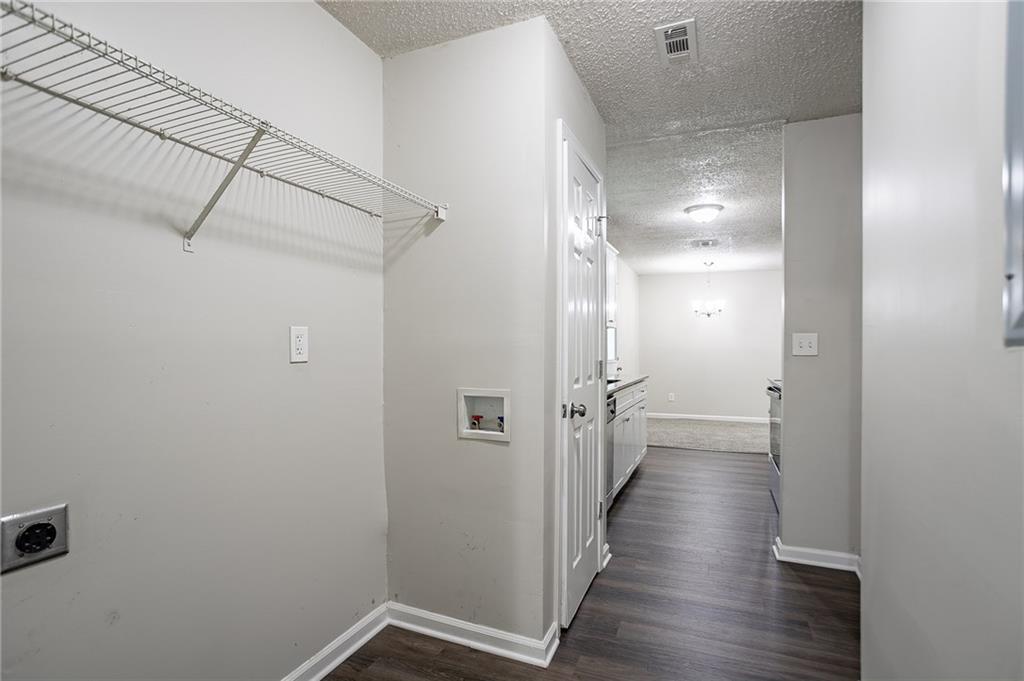 2800 Macon Drive, Atlanta, Georgia image 21