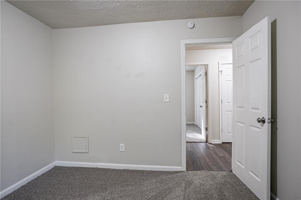 2800 Macon Drive, Atlanta, Georgia image 12