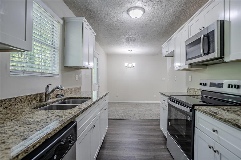 2800 Macon Drive SE