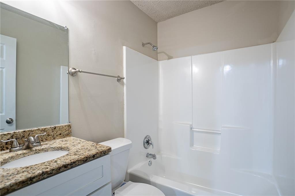 2800 Macon Drive, Atlanta, Georgia image 15
