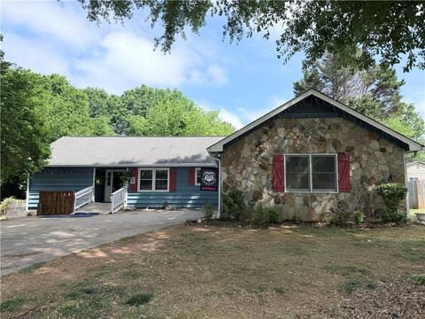 Homes For Sale - 1535 Meadowview Drive<br/> Marietta, GA 30062