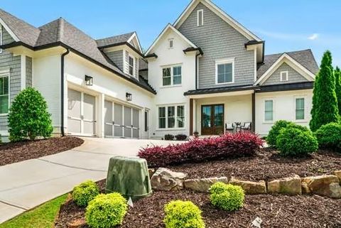 Homes For Sale - 4050 Cottage Park Court<br/> Alpharetta, GA 30004