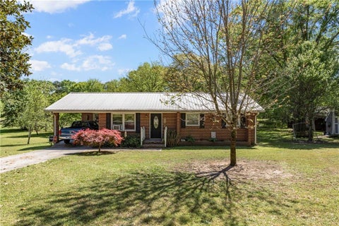 Homes For Sale - 151 Ginn Street<br/> Carnesville, GA 30521