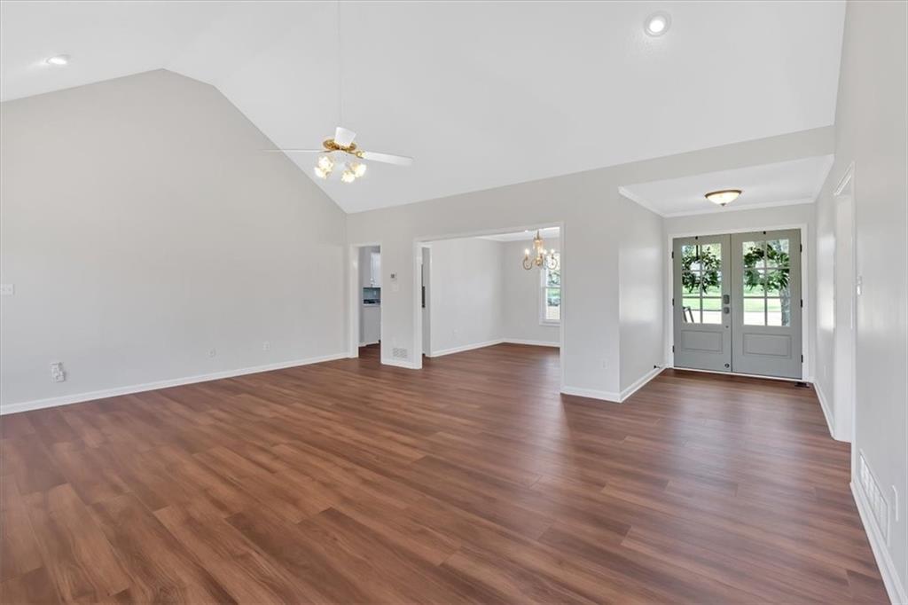 2280 Lansdowne Drive, Canton, Georgia image 7