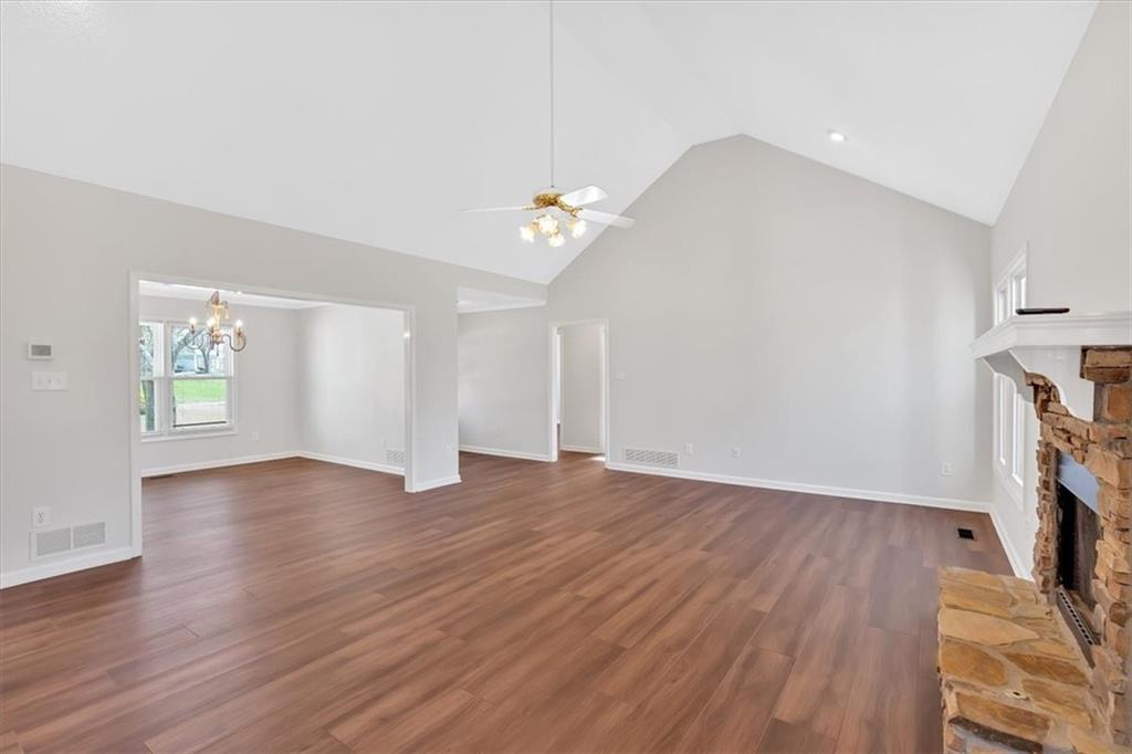 2280 Lansdowne Drive, Canton, Georgia image 6