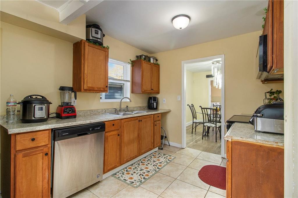 2487 Spring Garden Drive, Atlanta, Georgia image 11