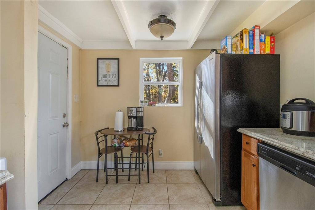 2487 Spring Garden Drive, Atlanta, Georgia image 12