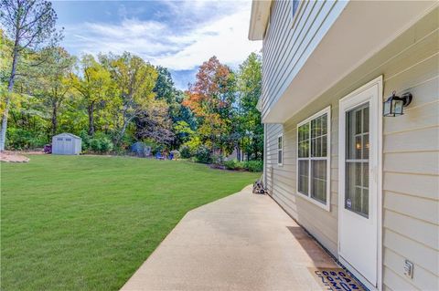 A home in Dacula