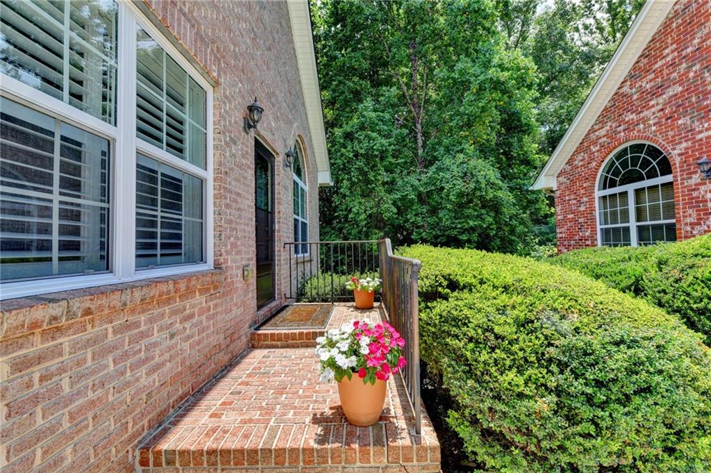 3321 Raes Creek Road BLDG 11