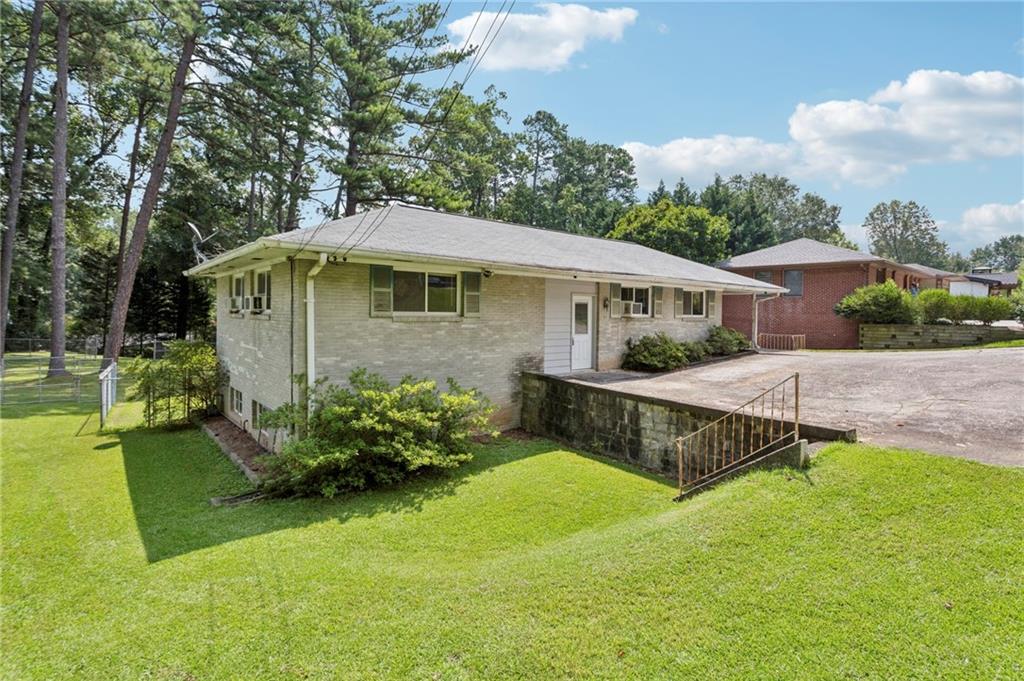 1502 N Druid Hills Road NE