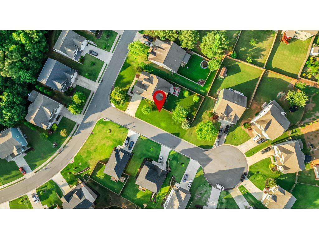 2 Canterbury Walk SE