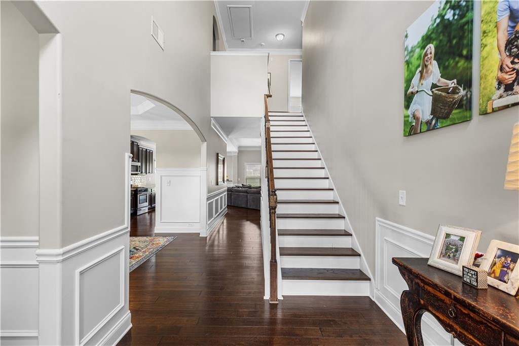 2 Canterbury Walk SE