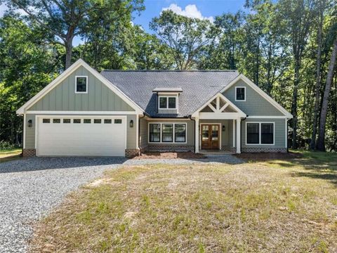 Homes For Sale - 1885 Post Road<br/> Cleveland, GA 30528