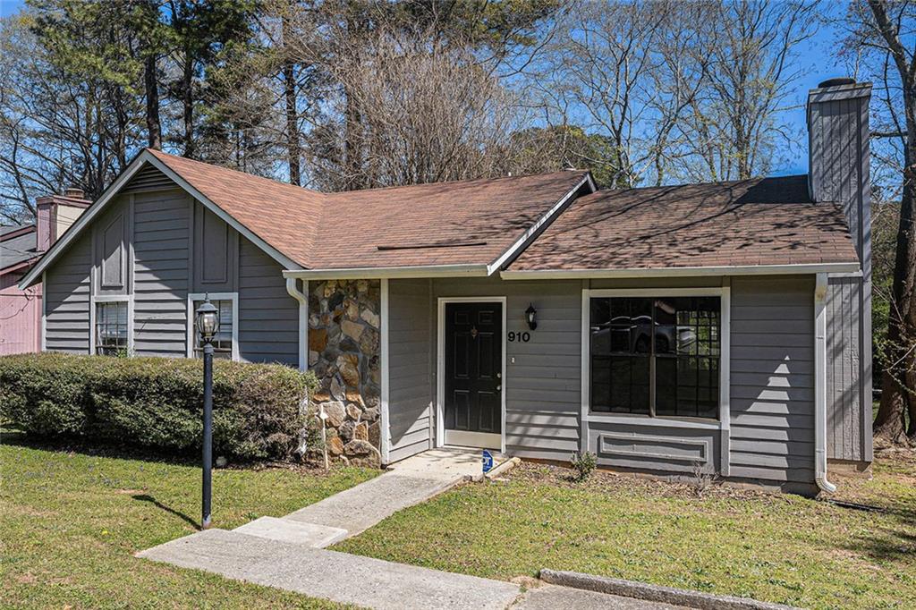 910 Brandon Hill Way, Jonesboro, Georgia image 2