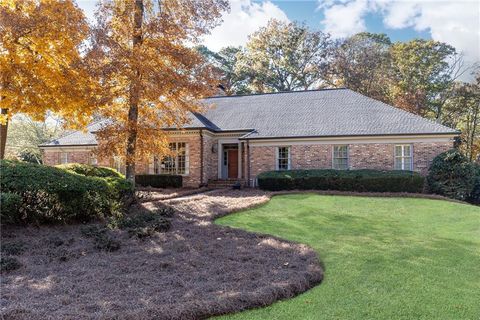 Photo of 4276 Sentinel Post Road NW, Atlanta, GA 30327 (MLS # 7706807)