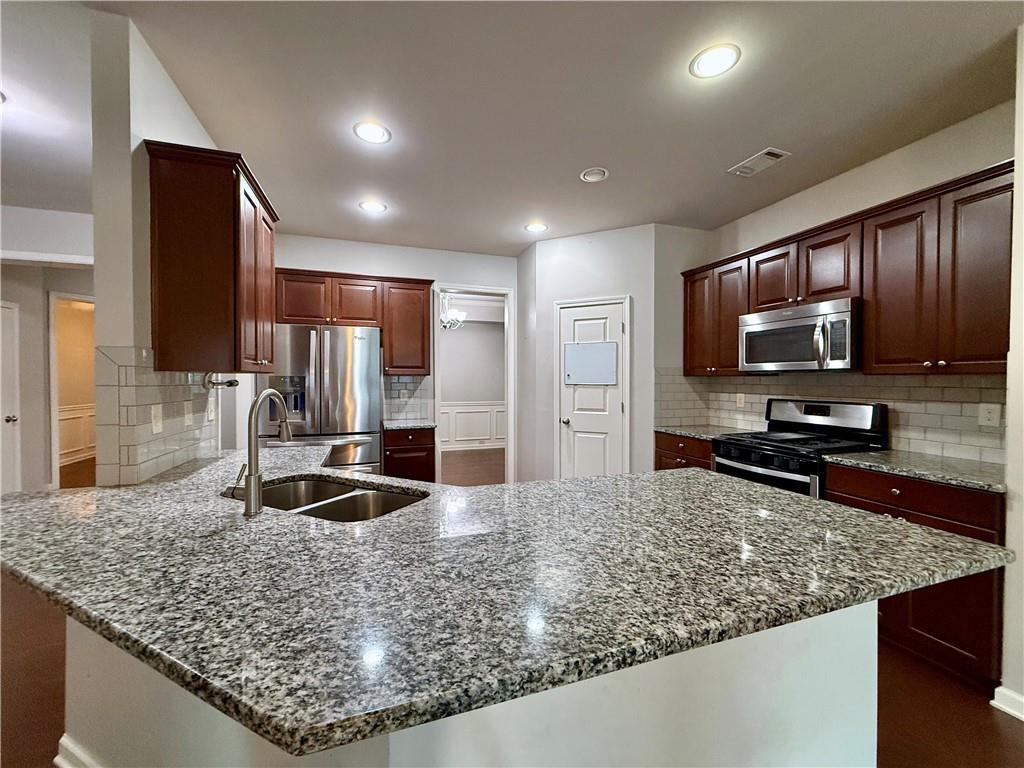 5115 Breezewood Circle