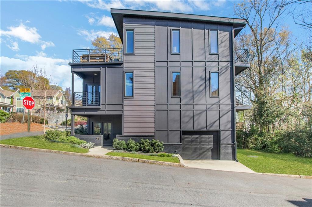 91 Hutchinson Street NE