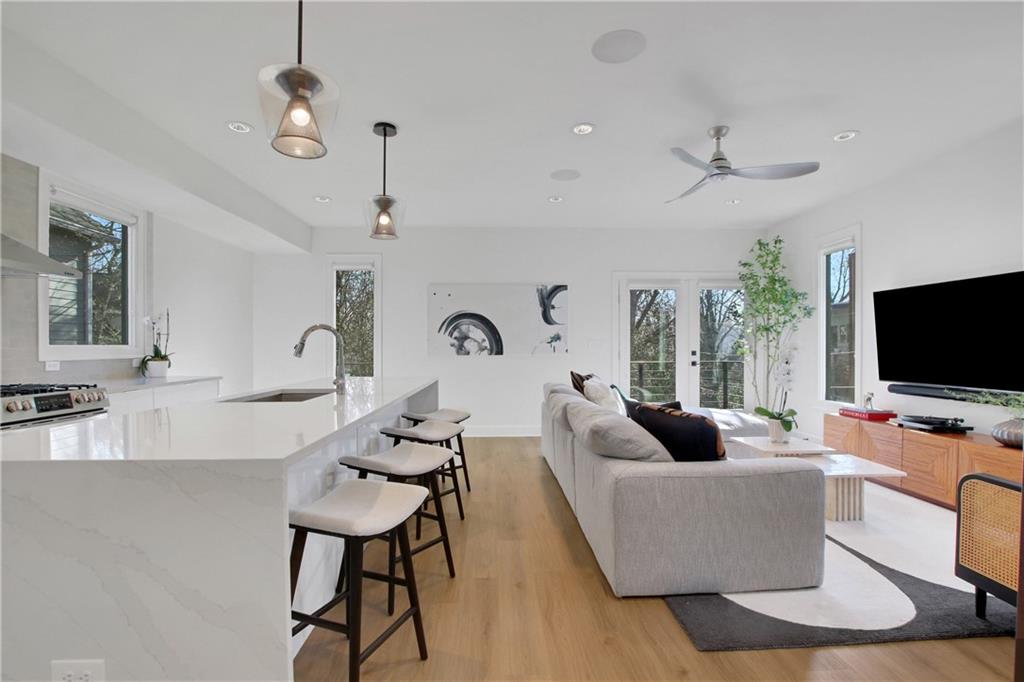 91 Hutchinson Street NE