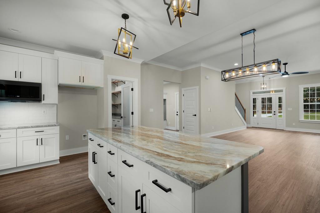 764 Everett Springs Road NE