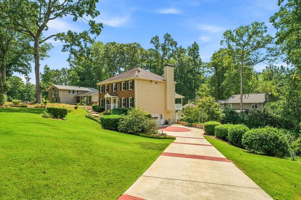 4585 Hunting Hound Lane