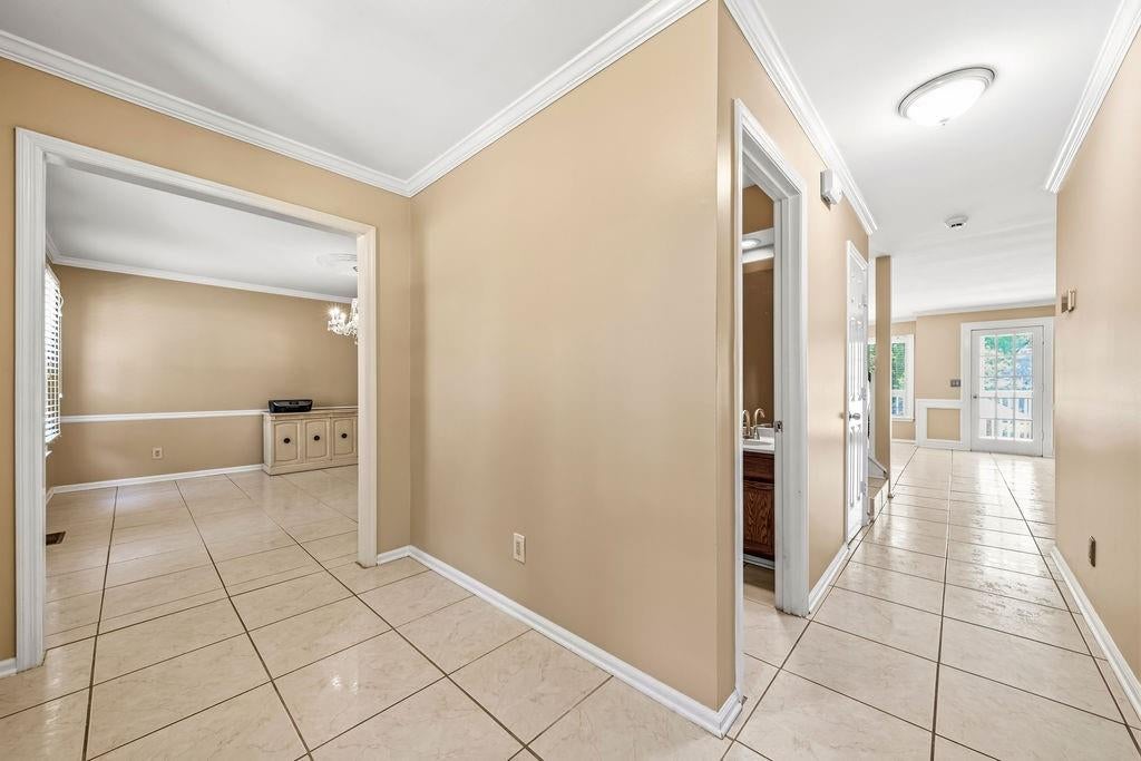 4585 Hunting Hound Lane