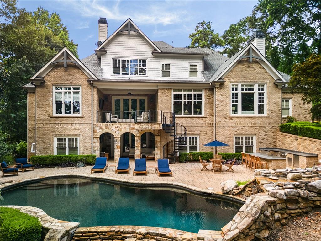 5575 Lake Island Drive