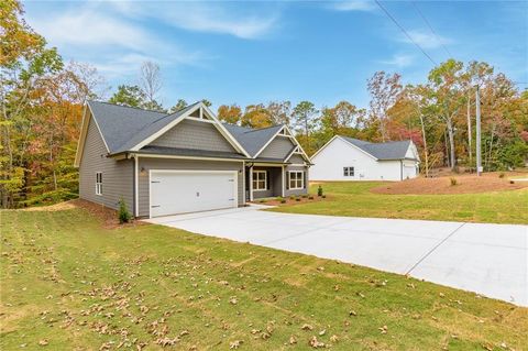 A home in Murrayville