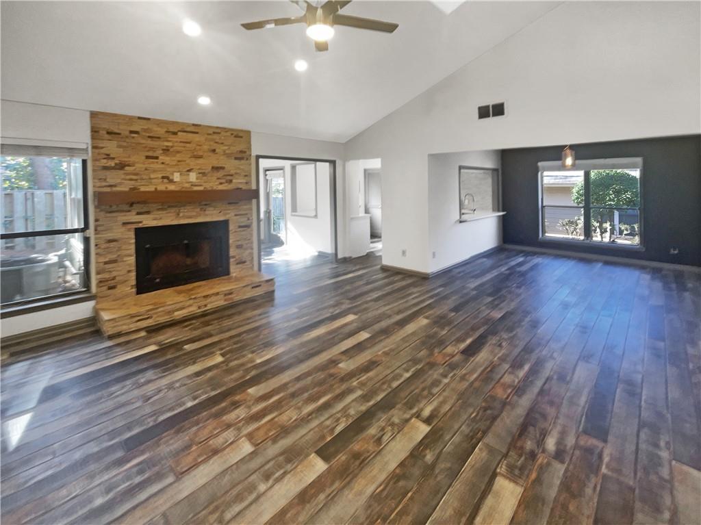 2011 Variations Drive NE