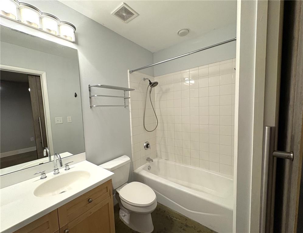 845 Spring Street NW 213