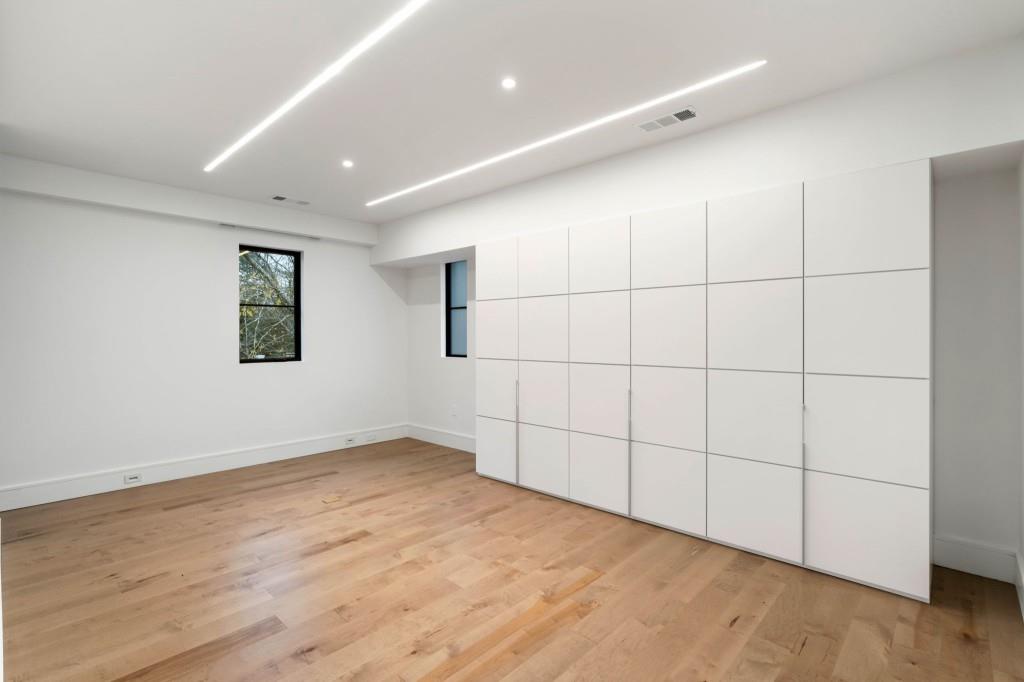 Londonberry - Residential