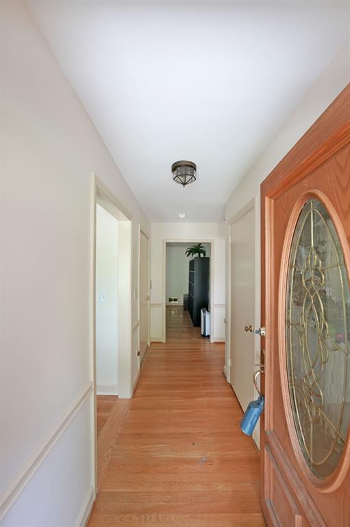 6835 Castleton Drive, Sandy Springs, Georgia image 3