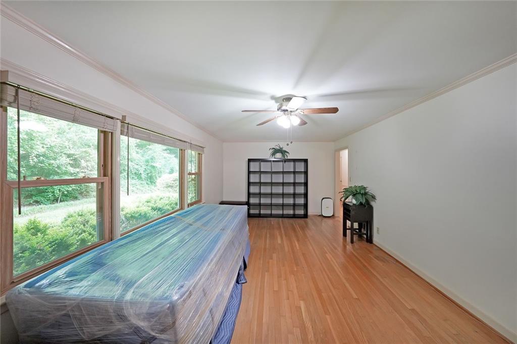 6835 Castleton Drive, Sandy Springs, Georgia image 12